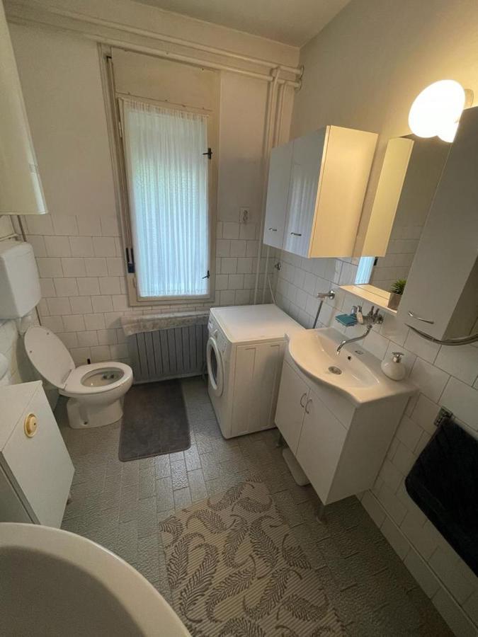 شقة Apartman Pcelica بولا المظهر الخارجي الصورة
