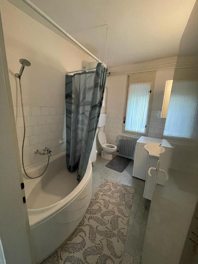 شقة Apartman Pcelica بولا المظهر الخارجي الصورة